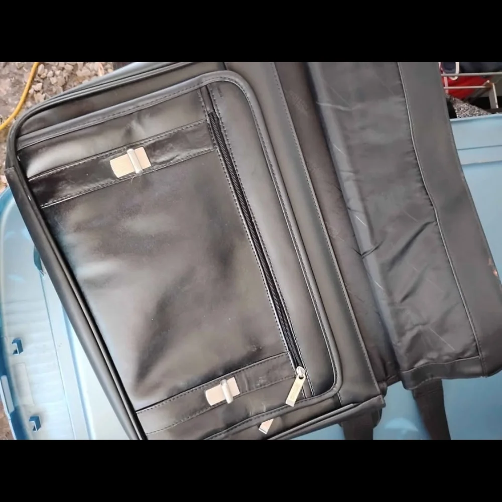 Black Leather Kenneth Cole Laptop Bag